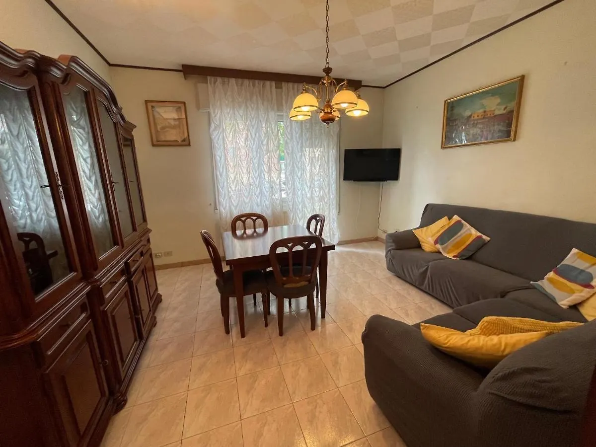 Big Apartment With 3 Rooms Caorle