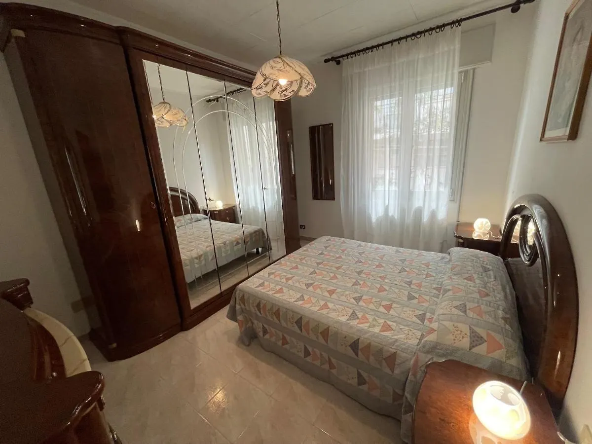 Big Apartment With 3 Rooms Caorle