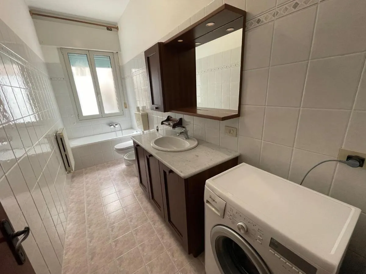 Big Apartment With 3 Rooms Caorle Italy